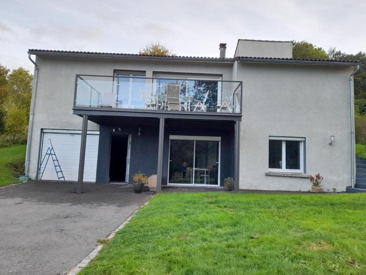A 5 Mns Du Puy De Dome Avec Vue Imprenable Studio Rez De Jardin 24M2 Neuf A Laschamps Saint-Genes-Champanelle Экстерьер фото